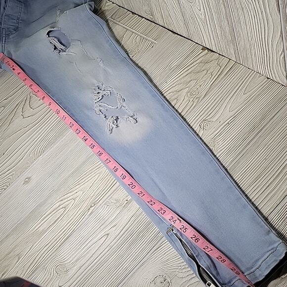 Boohoo Man Distressed Light Wash Skinny Stretch Jeans Mens 32R - Picture 12 of 15